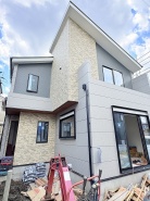 草加市吉町２丁目