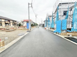 新しい生活の基盤が整いゆく、落ち着いた雰囲気の閑静な住環境が広がります。