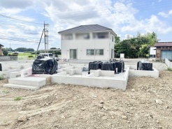 静かな環境で新しい暮らしの基盤が整えられ、穏やかな時間が流れる健やかな住まいをご検討いただけます。