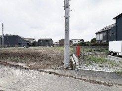 周囲の環境に溶け込みながら、新たな暮らしを自由に描き出せるゆとりある空間が広がっています。
