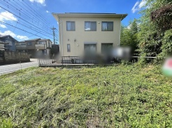 土地を見て、間取りが気になりましたら、すぐに図面を引ける設計士さんをご紹介することも出来ます。ご相談ください。
