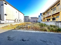 ゆとりの空間がお届けできそうな土地面積です。
