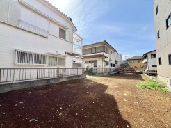 ご家族の思い出を育む、用途多彩な広々敷地、約52坪です。
