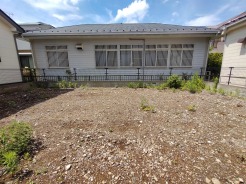 建築条件無しの更地です