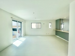 リビング空間にこだわりたい方に、見ていただきたい住宅です。
