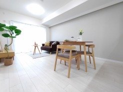 家族が自然に集りそうな広さが魅力のＬＤＫ。
