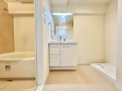 新生活を迎えるにあたって、この新しい設備品たちはうれしい限りですね。
