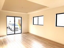 心地よい広がりを感じる、温もりある空間。