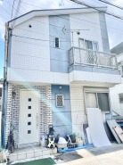 2006年4月築　駐車スペース2台　東綾瀬公園徒歩6分