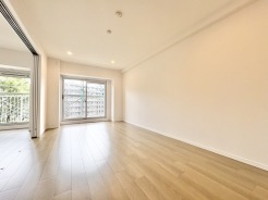 家族が自然に集りそうな広さが魅力のＬＤＫ。

