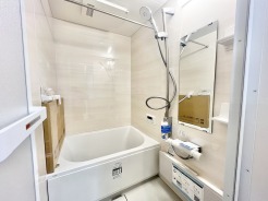 清潔感あふれる空間で、穏やかなひとときをお過ごしください。