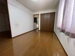 部屋ごとに設けた収納は、住みやすさへのこだわり。
