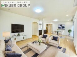 LDKは約24帖。広々としたLDKでご家族とのお時間を楽しみませんか。
本画像はCGで作成しており、実際に現地に家具は置かれておりません。また、価格に家具は含まれておりません。
