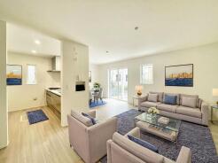 ご家族みんながゆったりくつろげる広々リビング。

本画像はCGで作成しており、実際に現地に家具は置かれておりません。また、価格に家具は含まれておりません。
