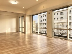 ご家族みんながゆったりくつろげる広々リビング。
