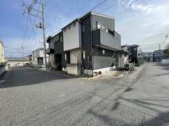 静けさが心地よい、穏やかな街並み
