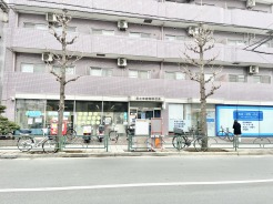 マンション迎えには保育園があります。