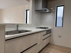 洗練されたデザインが、穏やかな日常を彩ります