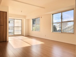 ご家族みんながゆったりくつろげる広々リビング。
