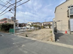 広々とした敷地で、思い描く理想の住まいを叶える。