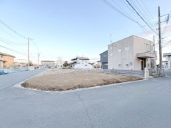 静けさと穏やかさが調和する、心地よい街並み