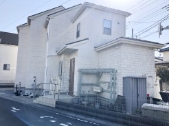 風通し・日当たりに優れる角地。開放感をお楽しみください。
