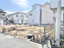 緑あふれる豊かな生活が始まる、陽光あふれる穏やかな空間。