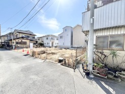 穏やかな日差しと広がる空が、新しい暮らしを予感させる。