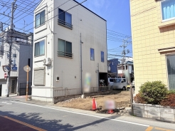 草加市中央２丁目