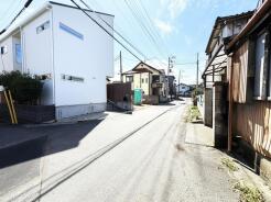 静かな住宅街に佇む、心地よい暮らしを予感させる街並み