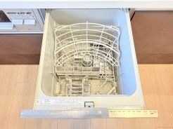 嬉しい食洗器付きのシステムキッチン
