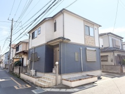 静かで落ち着いた佇まいが、日々の暮らしに安らぎをもたらします。