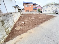 ゆとりの空間がお届けできそうな土地面積です。
