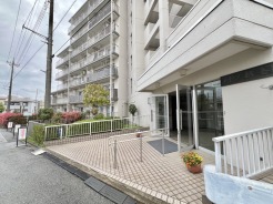 現在リフォーム中です。完成は7月予定です。