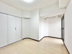 澄み切った白さが心地よい、清潔感あふれる空間