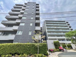 全108戸のコミュニティ。2008年3月築。
