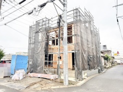 丁寧な施工プロセスを経て、これから新たな物語が紡がれていく住まいの始まりの姿です。