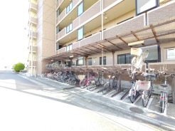 越谷市新越谷１丁目