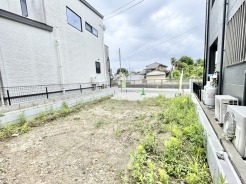 周辺の環境と調和しながら、自由な発想で暮らしを形作ることができる開放的な空間です。