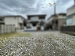 穏やかな空気が流れる落ち着いた住環境に寄り添う心地よい佇まい