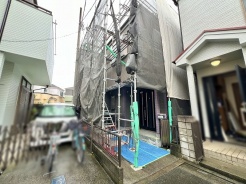 周辺環境に溶け込みながら丁寧にメンテナンスが進められる住まい