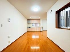 家族が自然に集りそうな広さが魅力のＬＤＫ。
