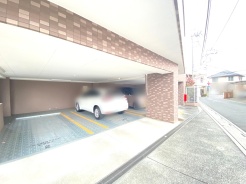 駐車場
