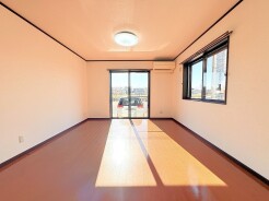 リビングダイニング
