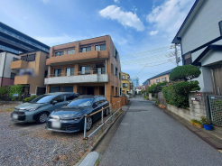 前面道路を含む現地写真

