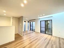 リビングダイニング
