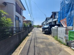 前面道路を含む現地写真