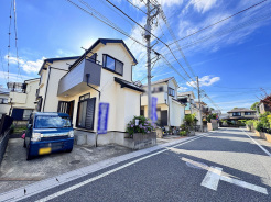 前面道路を含む現地写真
