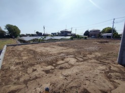 隣家とのゆとりにもこだわりを。広々敷地にご注目ください。
