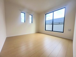 この部屋だれの部屋にしようかな、なんて会話を現地で楽しんでください。
